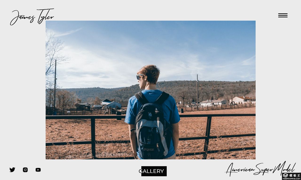 极简个人创意工作展示单页模板-PC预览