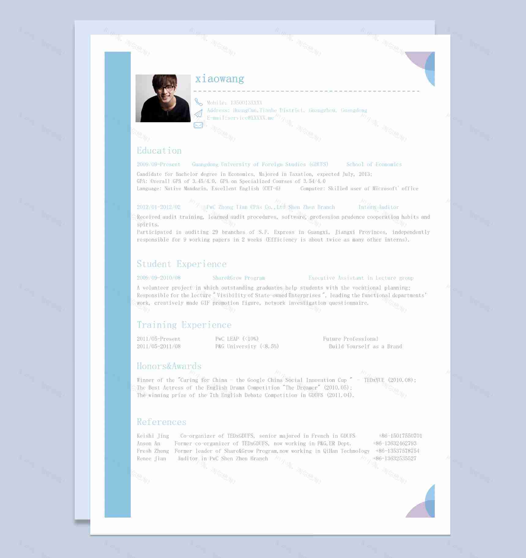 蓝色简约风高校毕业生个人求职英文简历Word模板-1