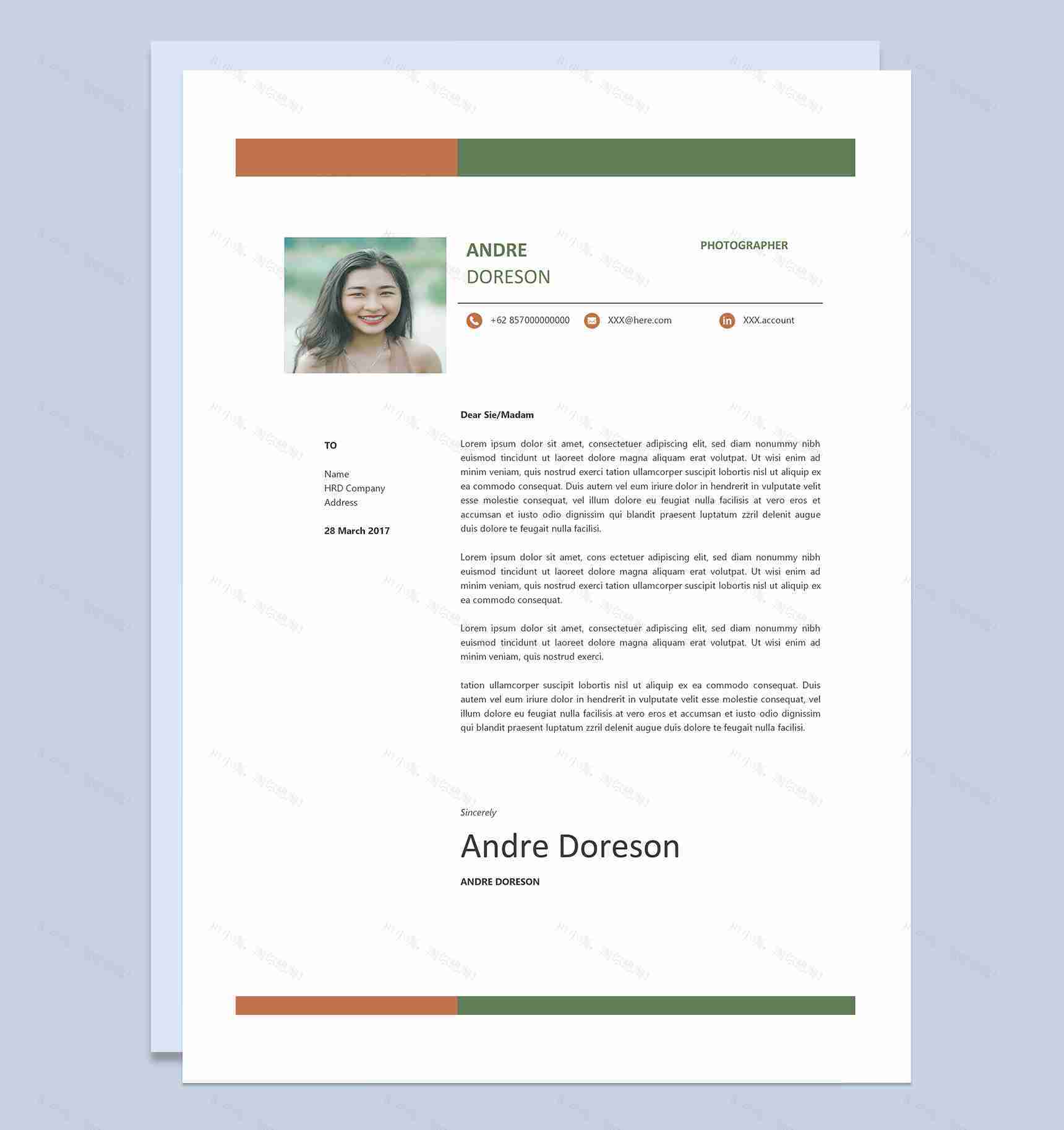 外企摄影师求职通用英文简历个人简历Word模板-1